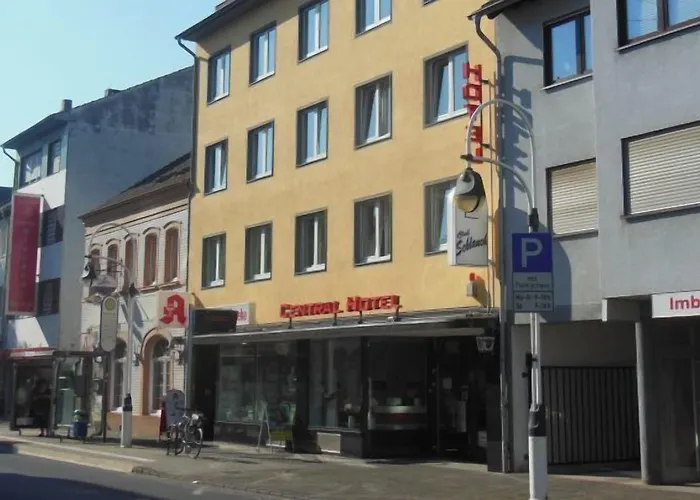 Central Hotel