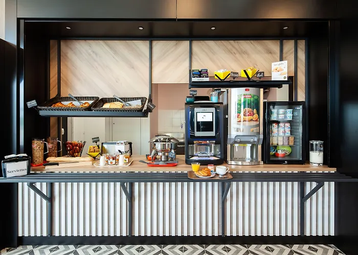 B&B Hotel Clermont-Ferrand A71-A75 La Meridienne