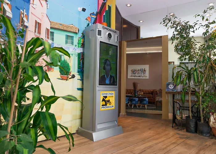 Shoshana Hotel Boutique