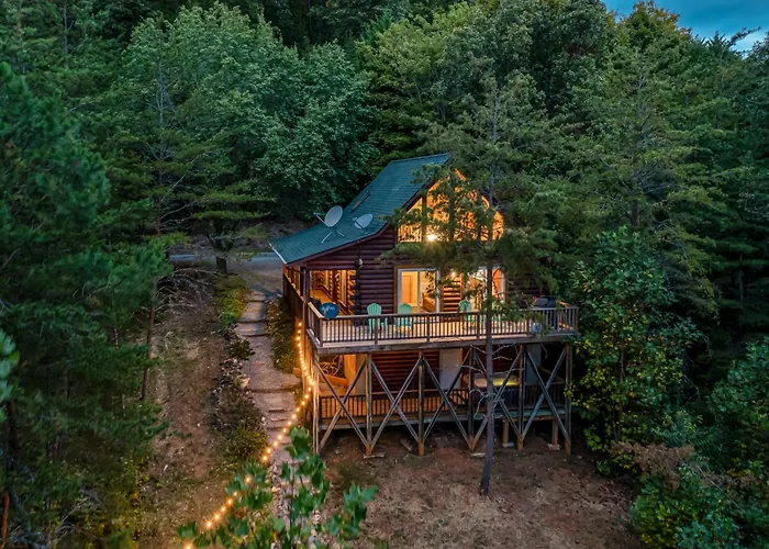 1 Bedroom With A Loft And Hot Tub Cabin 45 Minutes To Asheville