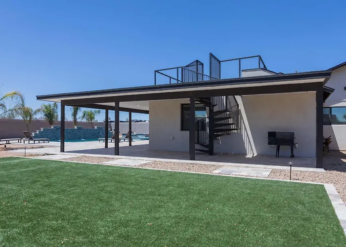 Desert Getaway Retreat Pool Spa Billiards Bbq