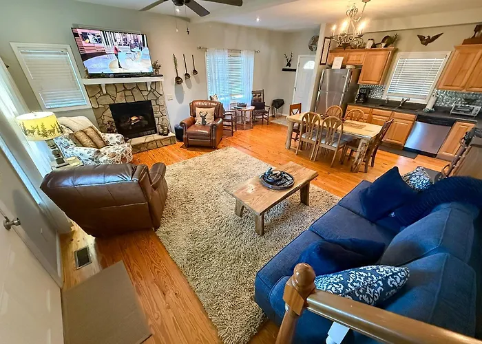Bluff Mountain Retreat
