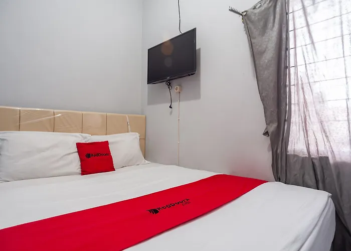 Reddoorz Near Margonda Raya
