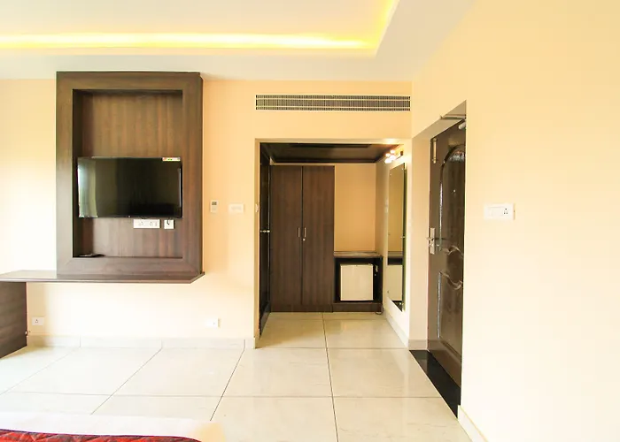 White Pearl Residency