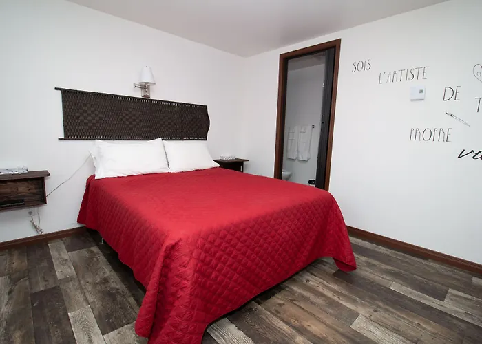 Motel Au Bord De L'Eau
