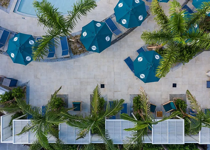Compass Hotel By Margaritaville Anna Maria Sound
