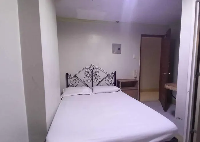 Oyo 1066 Dorotello Apartelle