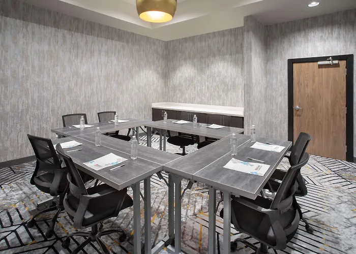 Hilton Garden Inn Hays, Ks