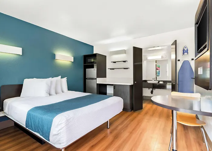 Studio 6 Suites Carpinteria, Ca Santa Barbara South