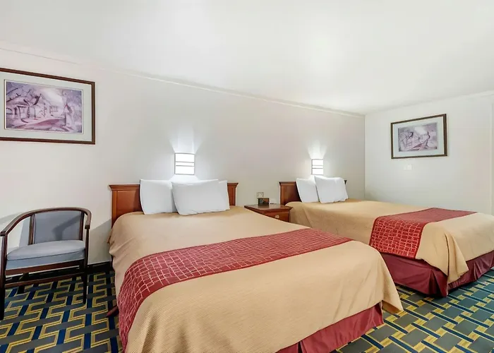 Hilliard Motor Lodge