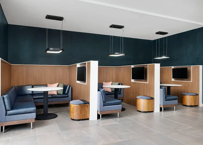 Courtyard By Marriott New Castle