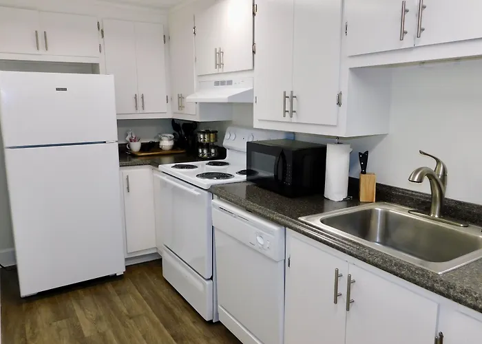 The Lofts At 107