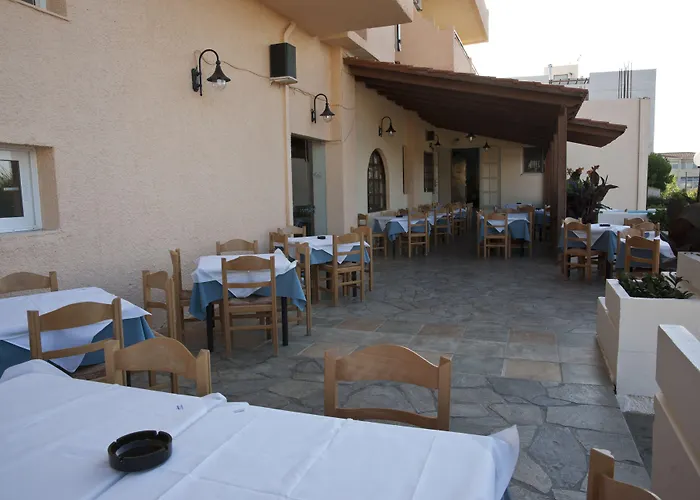 Albatross Hotel
