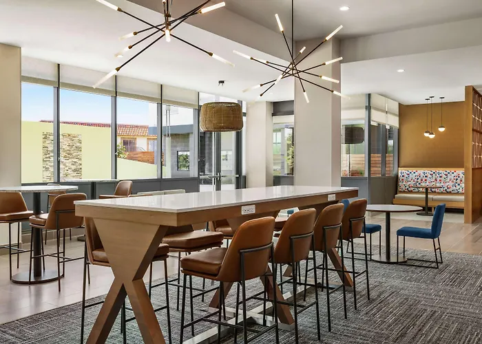 Hampton Inn & Suites San Mateo-San Francisco Airport