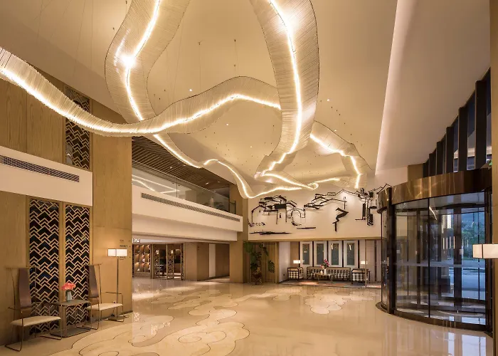 Ramada By Wyndham Zhenjiang City Center