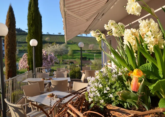 Castell Hotel & Restaurant