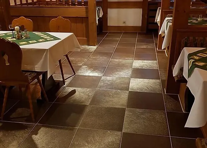 Hostel Zum Loewen