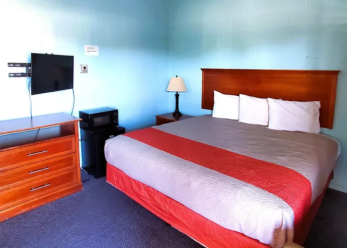 Holiday Host Motel & Rv Park