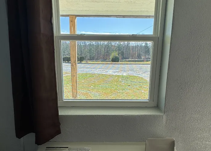 Budget Inn
