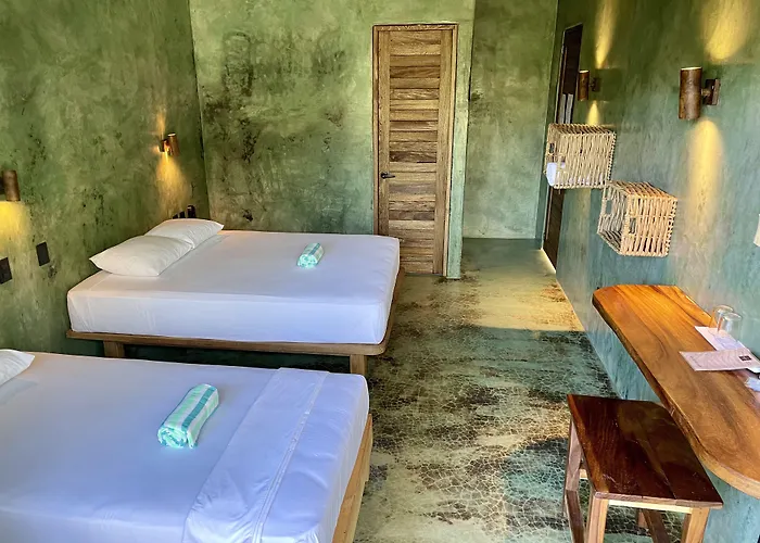 Cocos Hotel