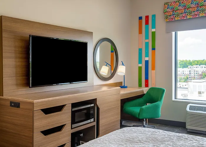 Hampton Inn & Suites Raleigh Midtown, Nc