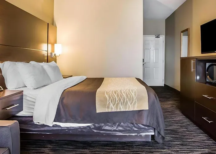 Quality Inn Dayton North - Vandalia