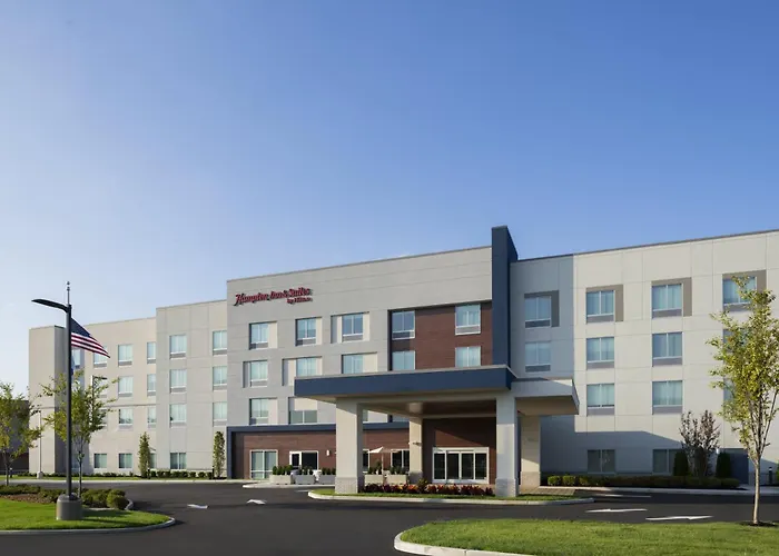 Hampton Inn & Suites By Hilton Long Island Farmingdale