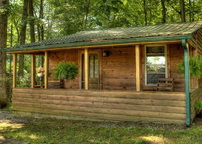 Luxurious And Modern One-Bedroom Cabin Rentals For Two In Somerset, Kentucky