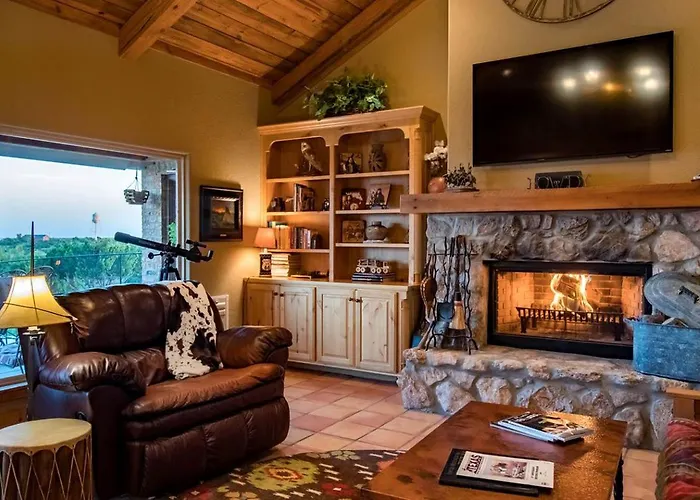 Luxurious Lodge Rental By The Palo Duro Canyon For A Family Vacation In Texas