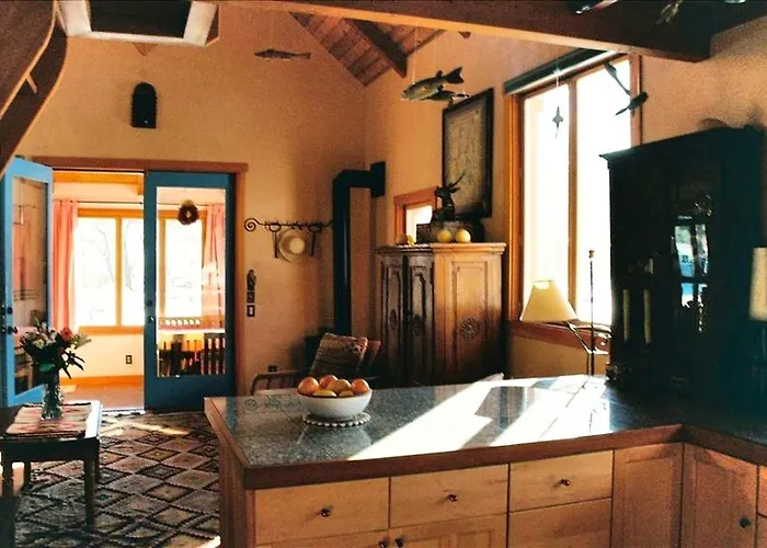 Rustic Mountain Cabin With A Hot Tub In Salida, Colorado