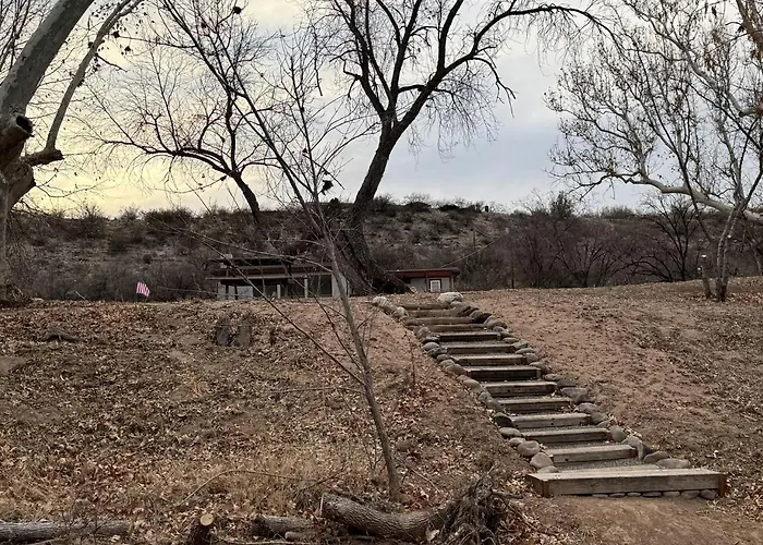 Cozy Creekside Cottage With Deck And Fire Pit In Camp Verde, Arizona