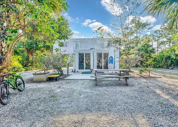 Upcycled Shipping Containers Transformed Into A Glamping Home For A Unique Florida Vacation