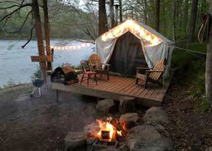 Fabulous Tiny House Surrounded By Forest In Norwich, Connecticut