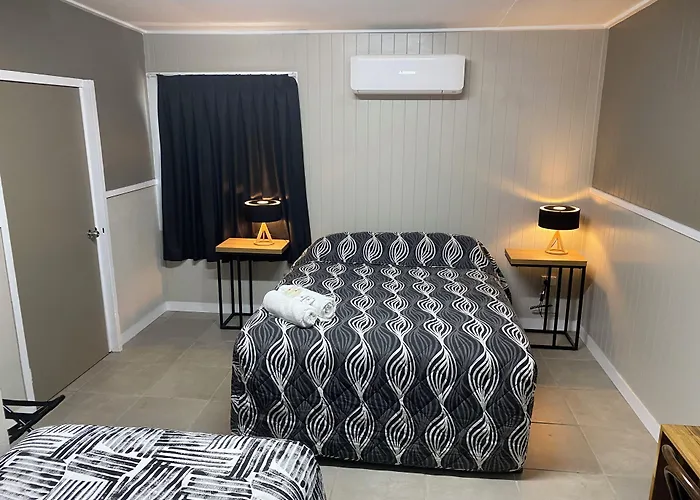 Rix Hotel Motel