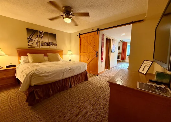 Walk To Lifts, Pet Friendly, Hot Tub, Bus To Town