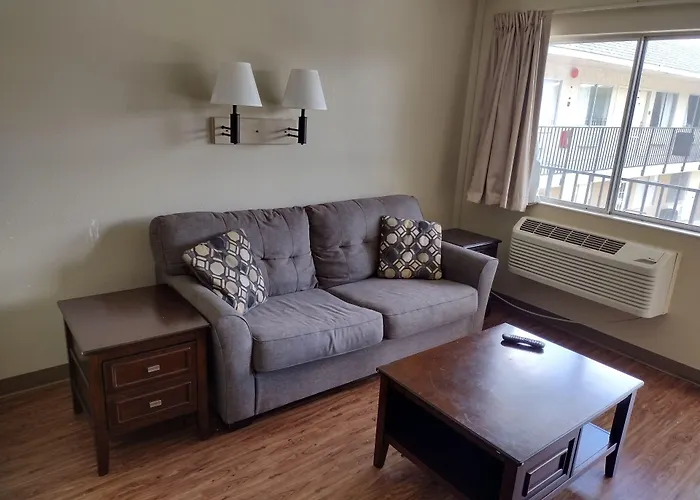 Fairbridge Inn & Suites Richmond Hill