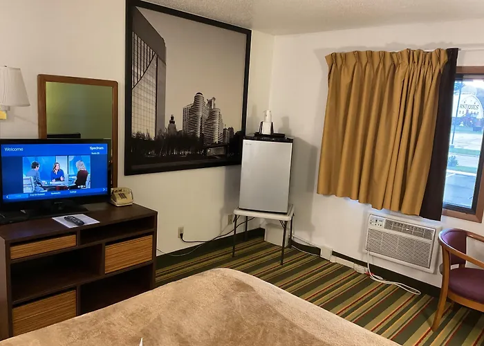 Budget Host Inn