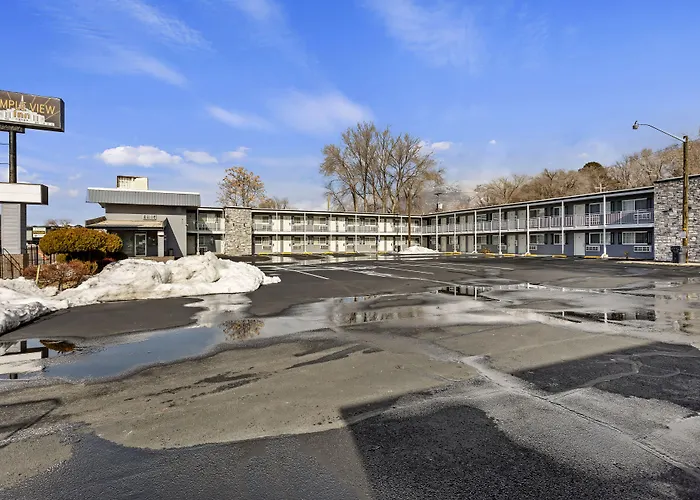 Temple View Inn