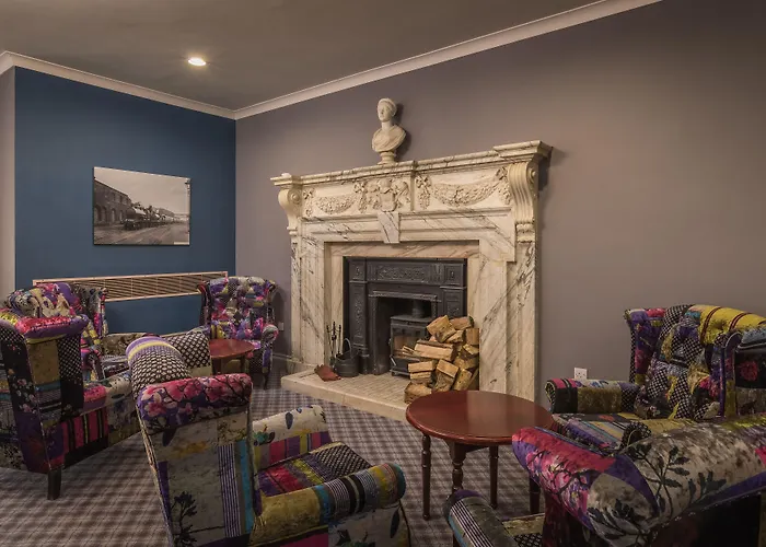 Belvilla Crewe Arms Hotel