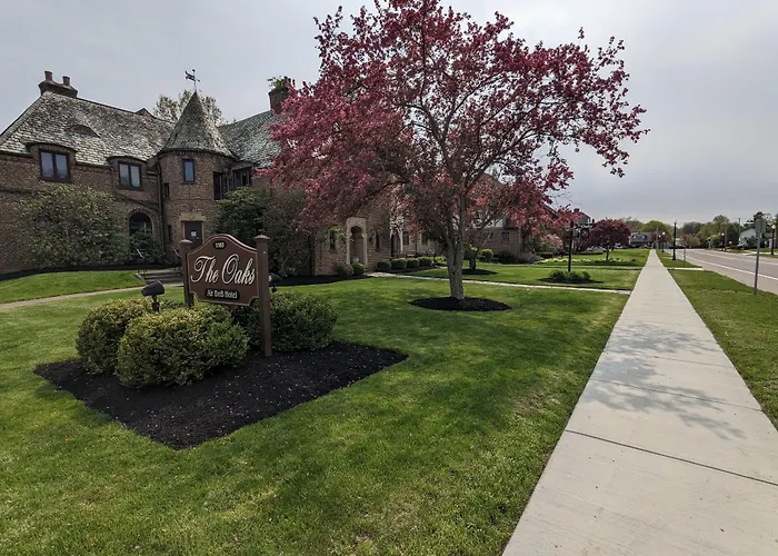 The Oaks B&B Hotel And Spiritual Center