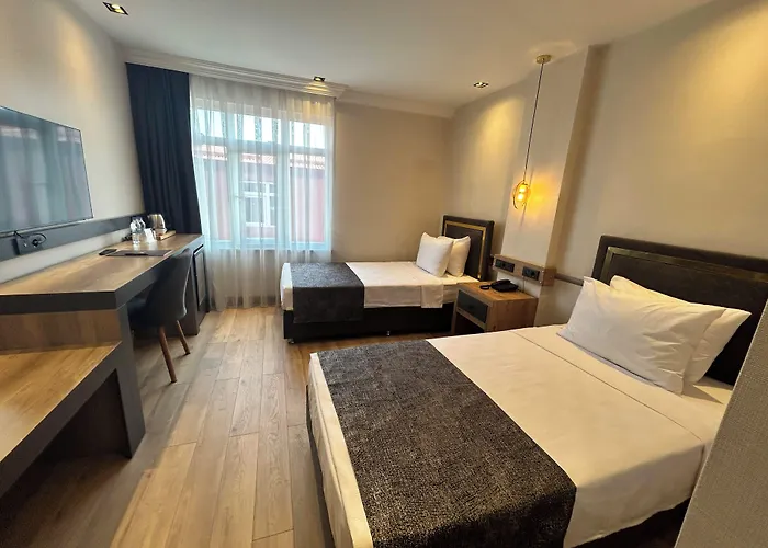 Ayatoure Hotel