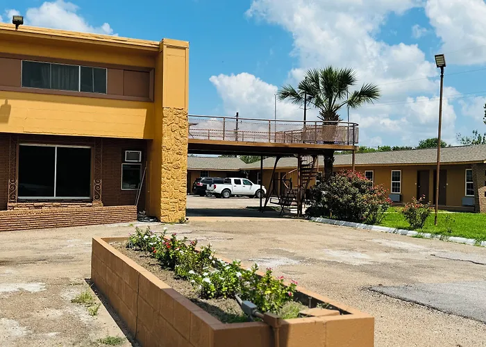Express Inn & Suites