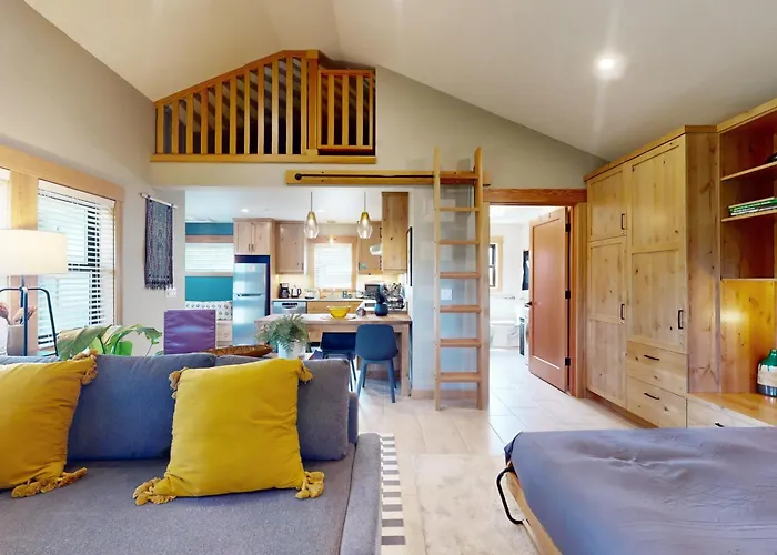 South Cedar Escape