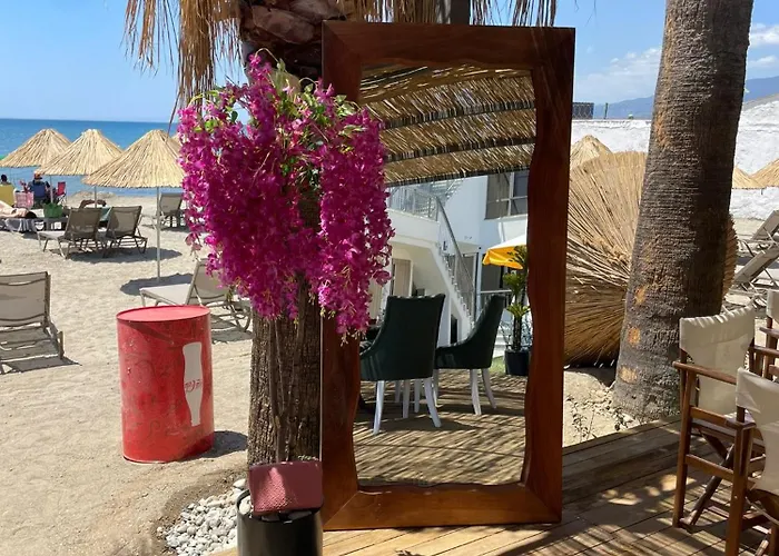 Grand Cennet Beach Hotel