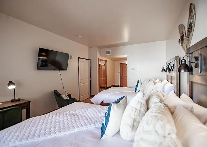 Relaxing Double Queen Mountain Getaway Near Park City & Sundance Ski Resorts - 2066