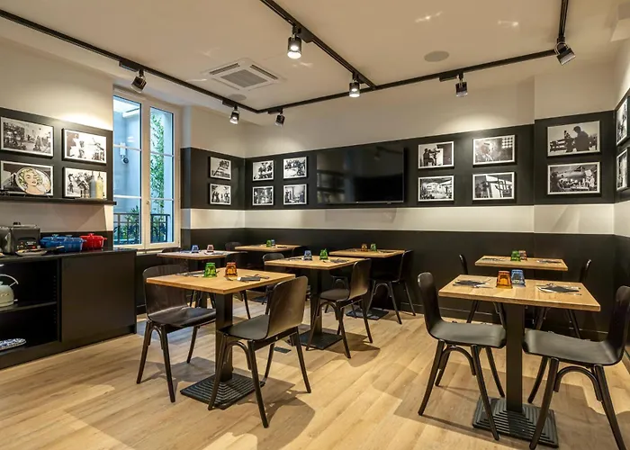 Dantan Hotel