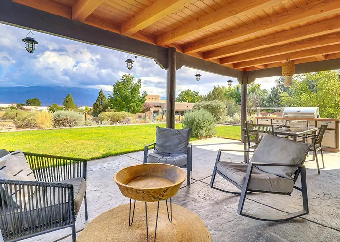 Mountain-View Escape Near Santa Ana Casino!