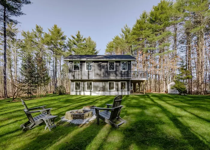 Modern Gem On 15 Acres, 5 Mi To Old Orchard Beach!