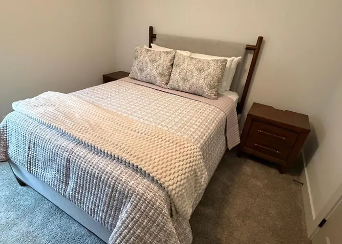 Auburn, Opelika Sleeps 8, Close Auburn University