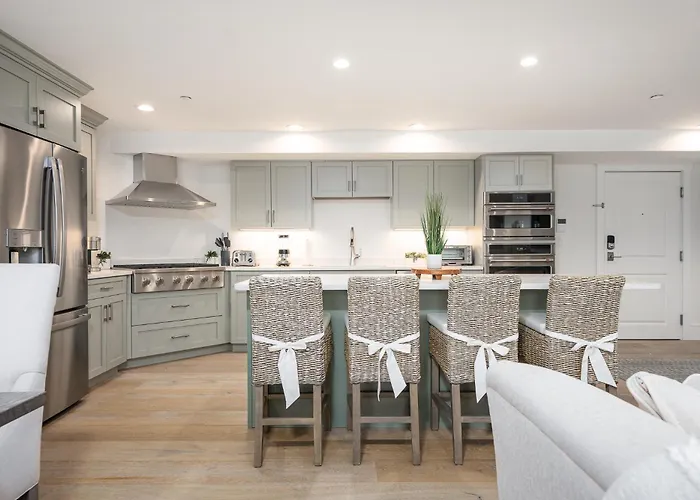 Thomas Sea Suites Penthouses